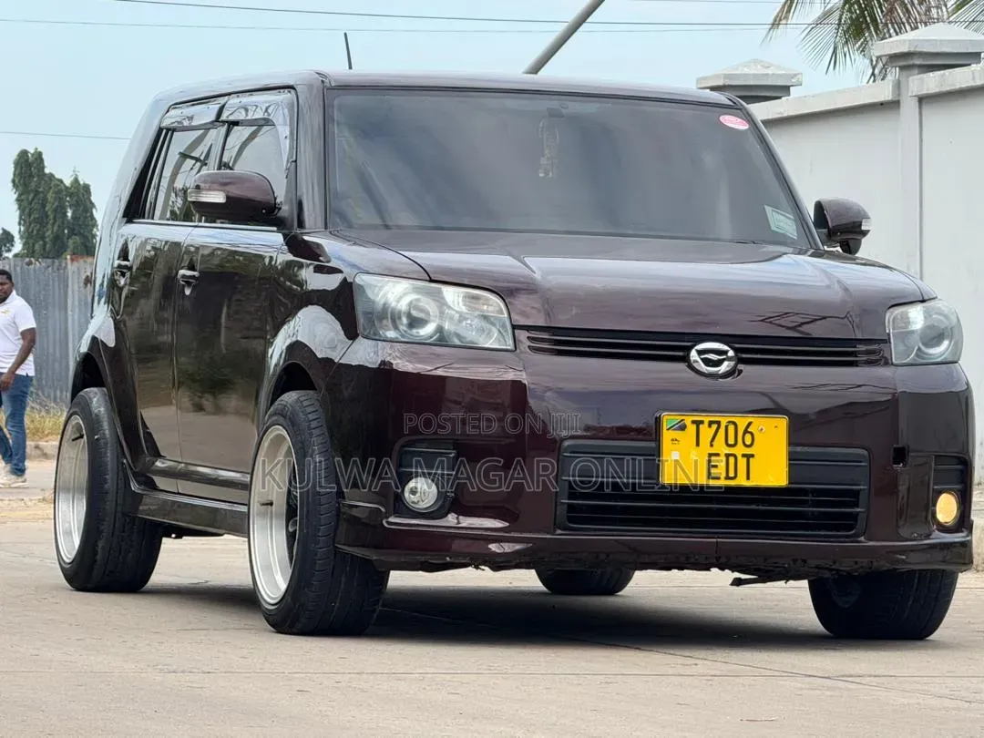 Toyota Corolla Rumion 2008 Maroon
