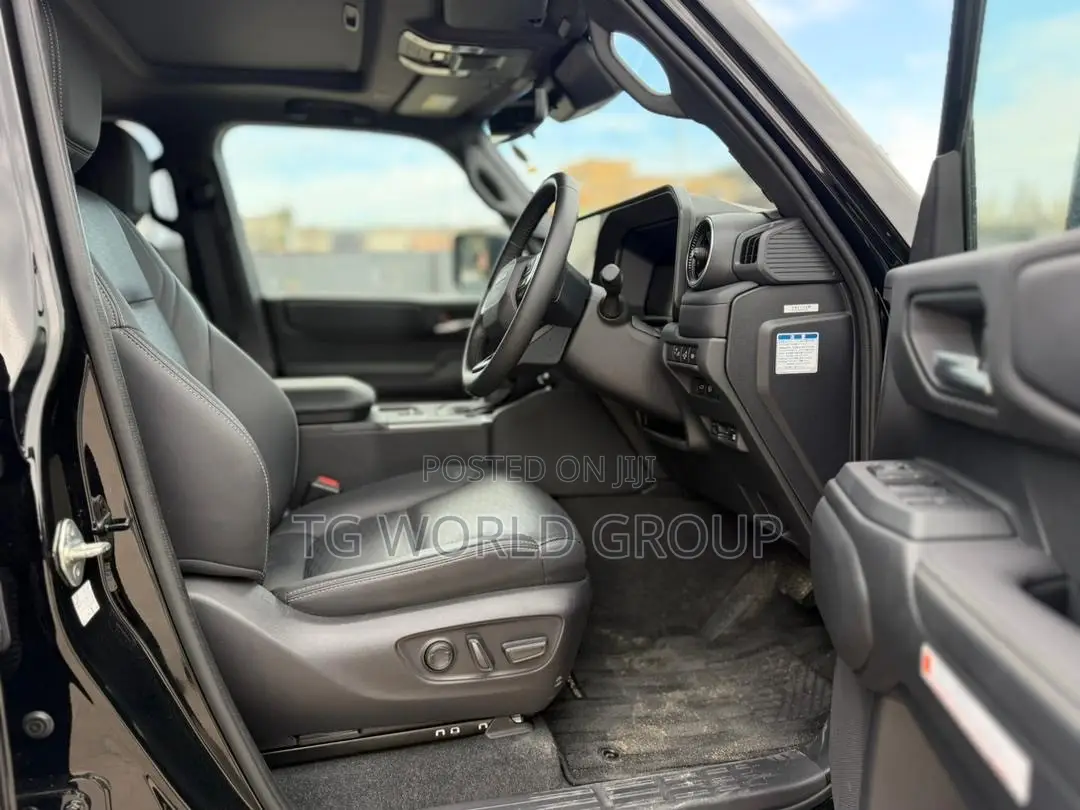 New Toyota Land Cruiser Prado 2.8 2025 Black