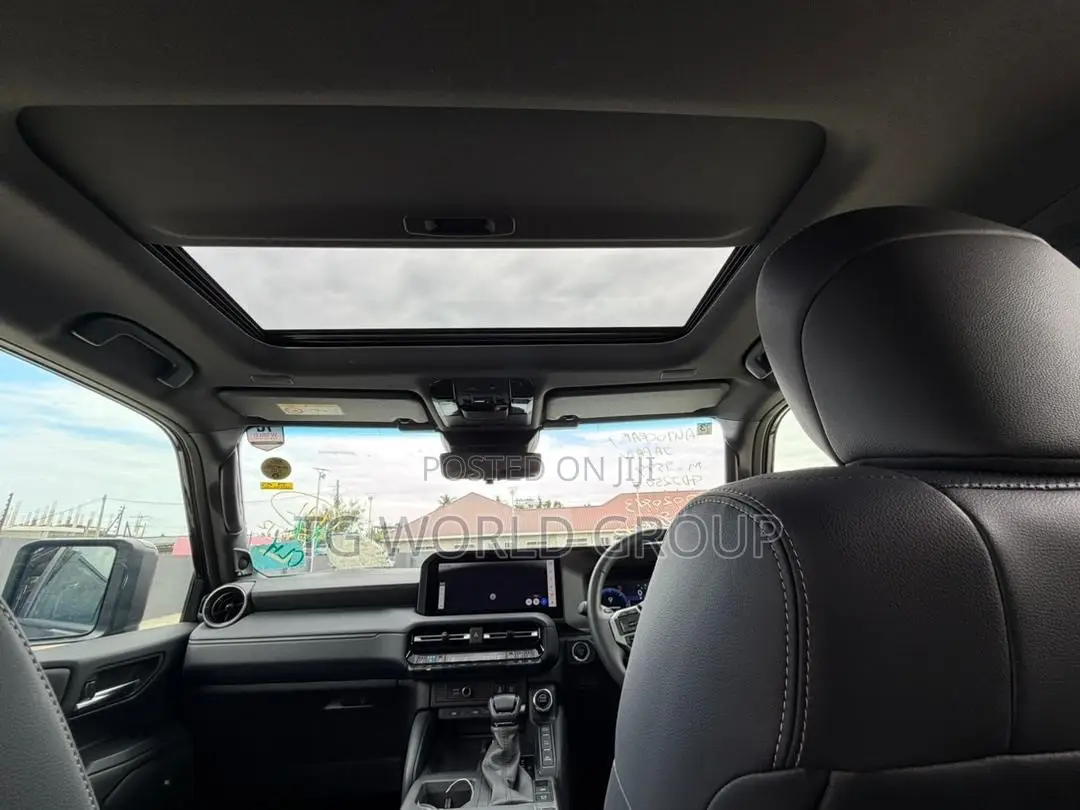 New Toyota Land Cruiser Prado 2.8 2025 Black