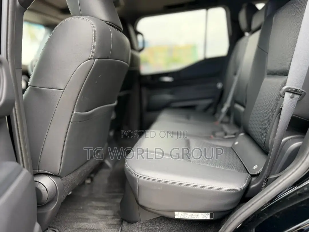 New Toyota Land Cruiser Prado 2.8 2025 Black