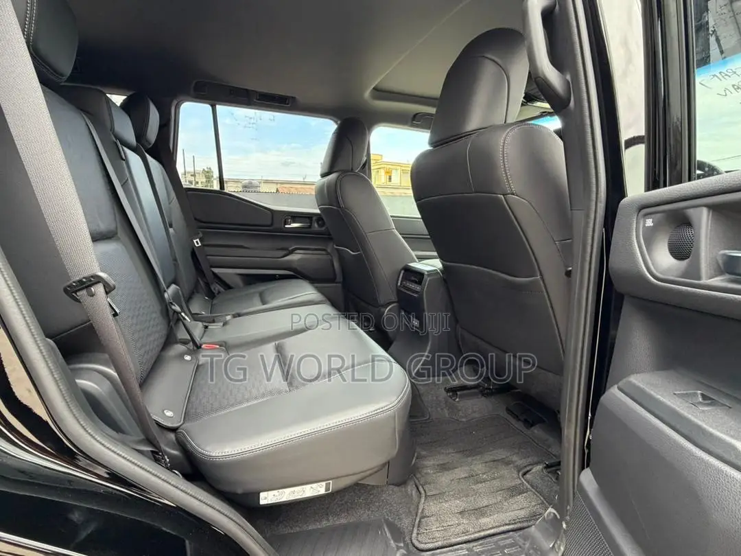 New Toyota Land Cruiser Prado 2.8 2025 Black