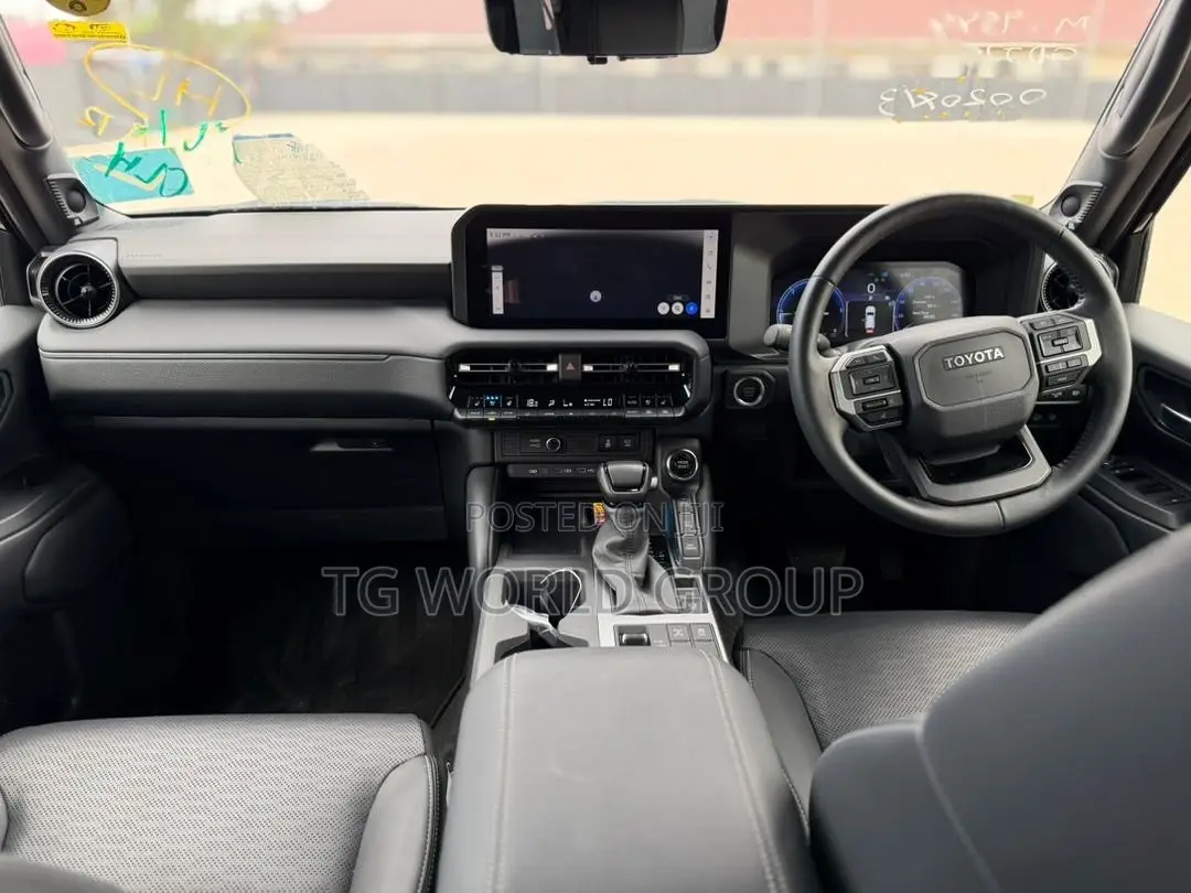 New Toyota Land Cruiser Prado 2.8 2025 Black
