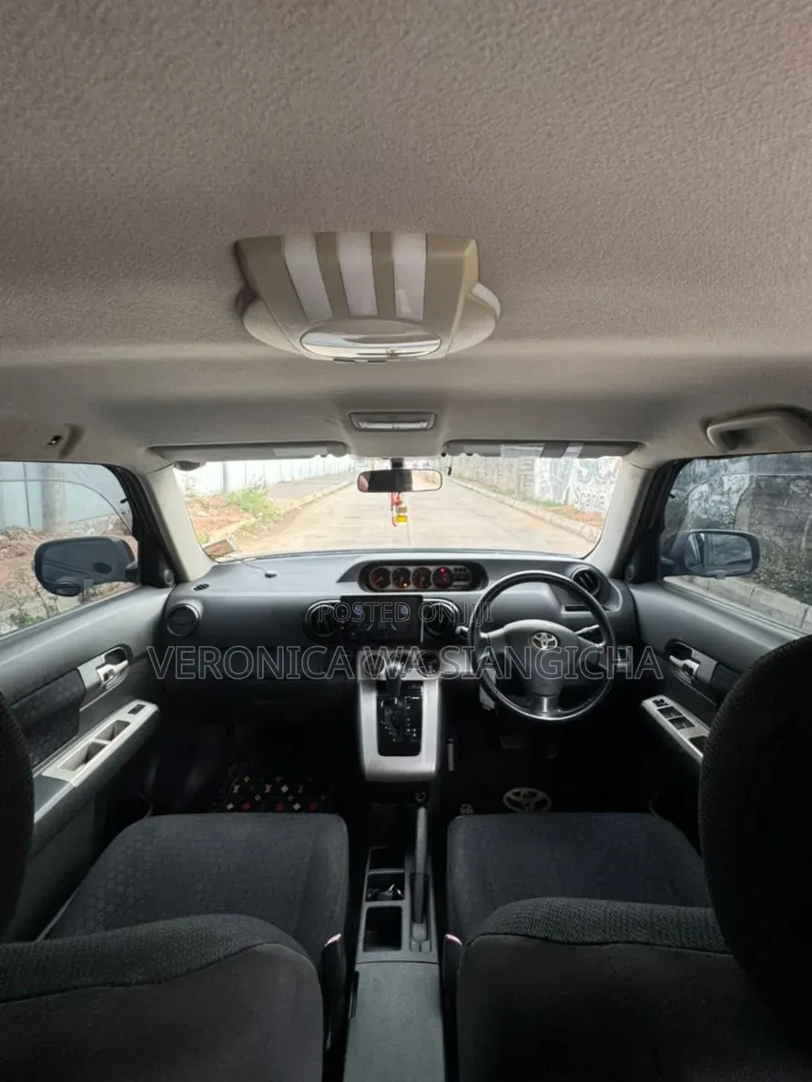 Toyota Corolla Rumion 2008