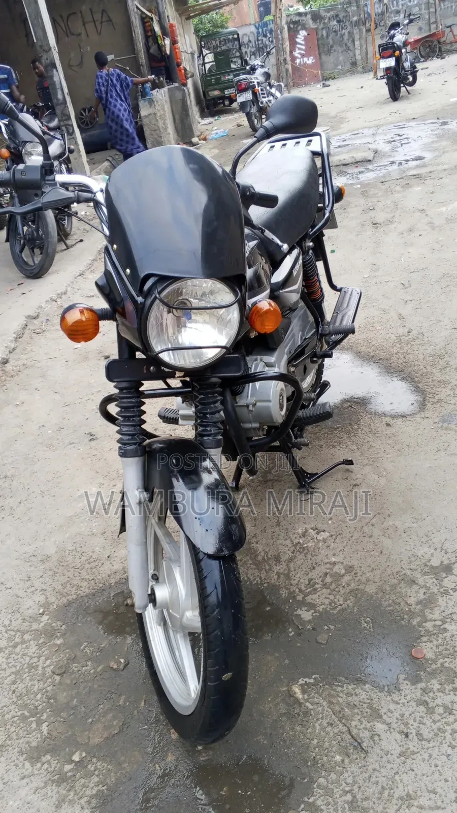 New Bajaj Boxer 125 2025 Black