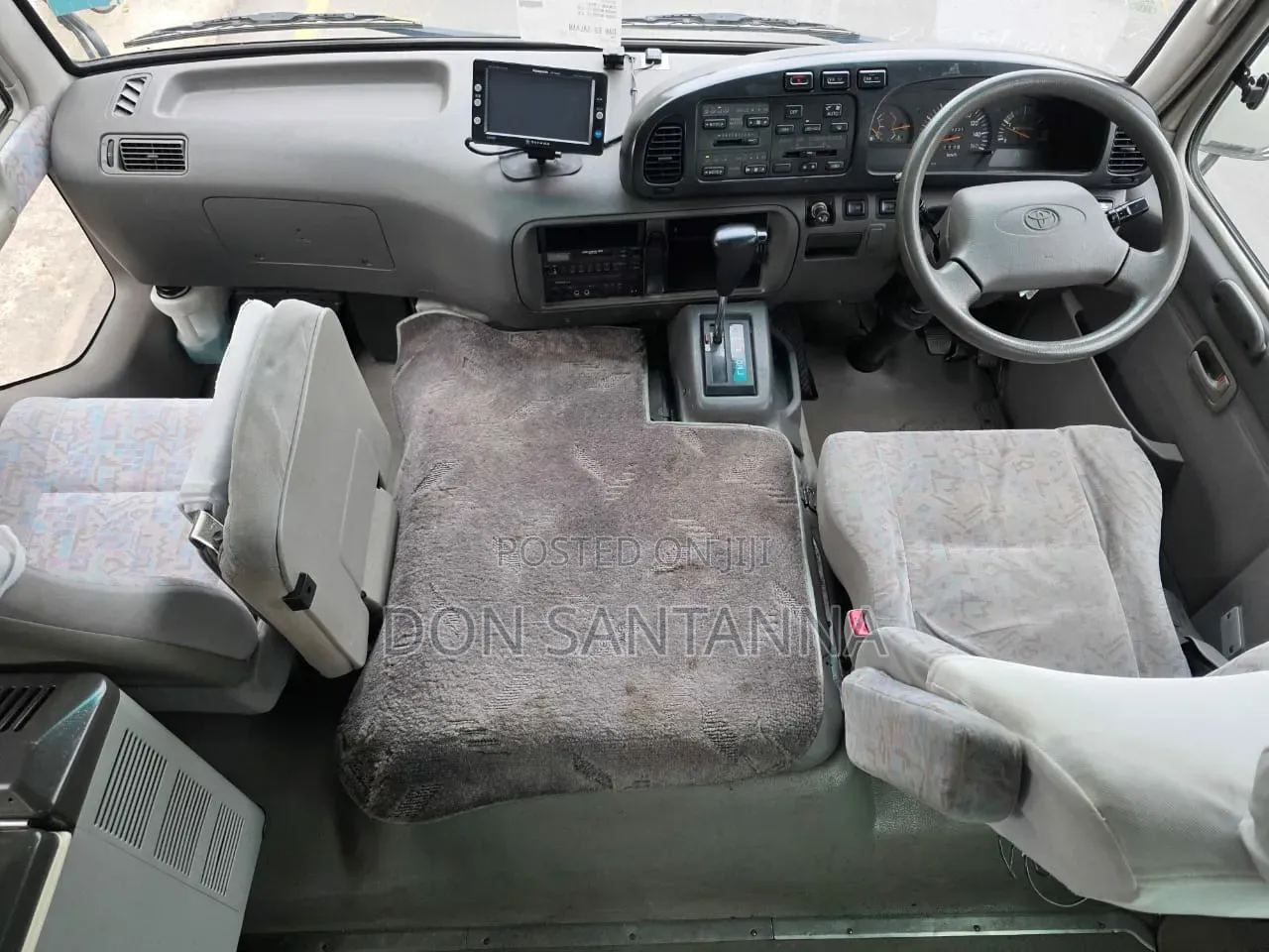 Toyota Coaster 2005 Silver