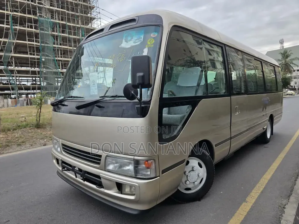 Toyota Coaster 2005 Silver