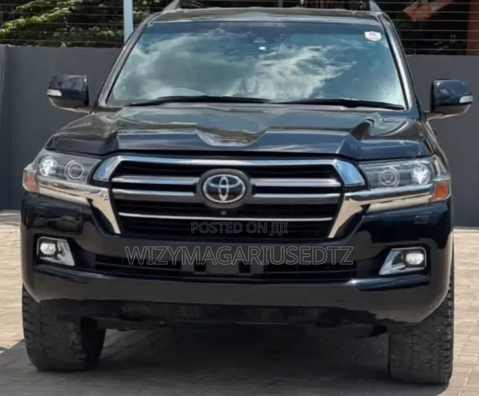 Toyota Land Cruiser 2021 Burgundy