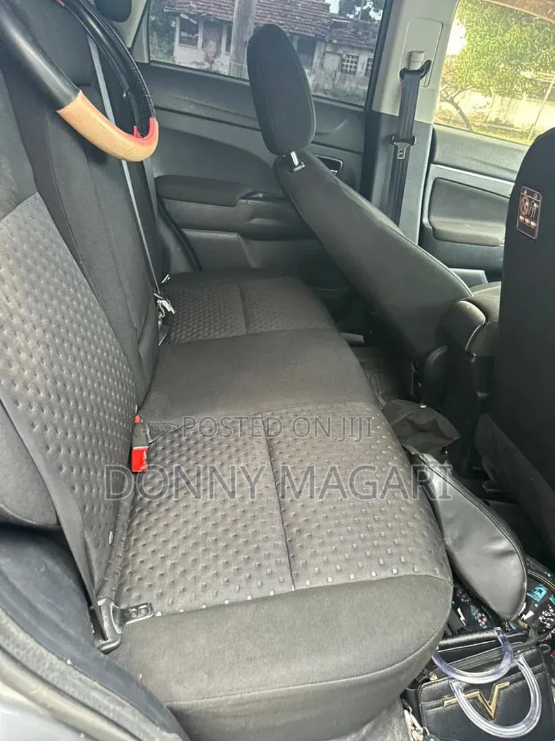 Mitsubishi RVR 2010 Gray