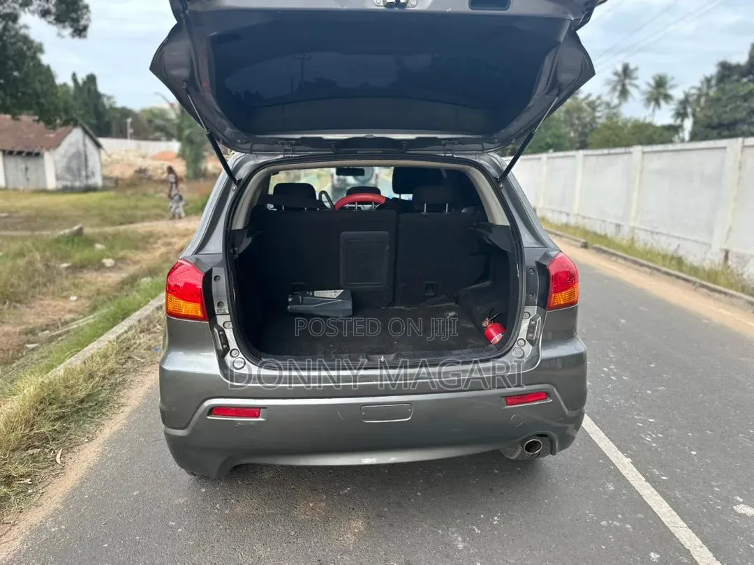 Mitsubishi RVR 2010 Gray
