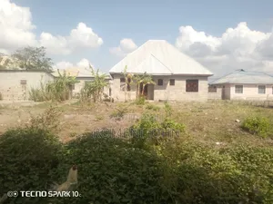 Kiwanja Sqmita 400 Kinauzwa Milioni 9 Gongolamboto Majohe Viwege.