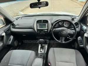 Toyota RAV4 2004