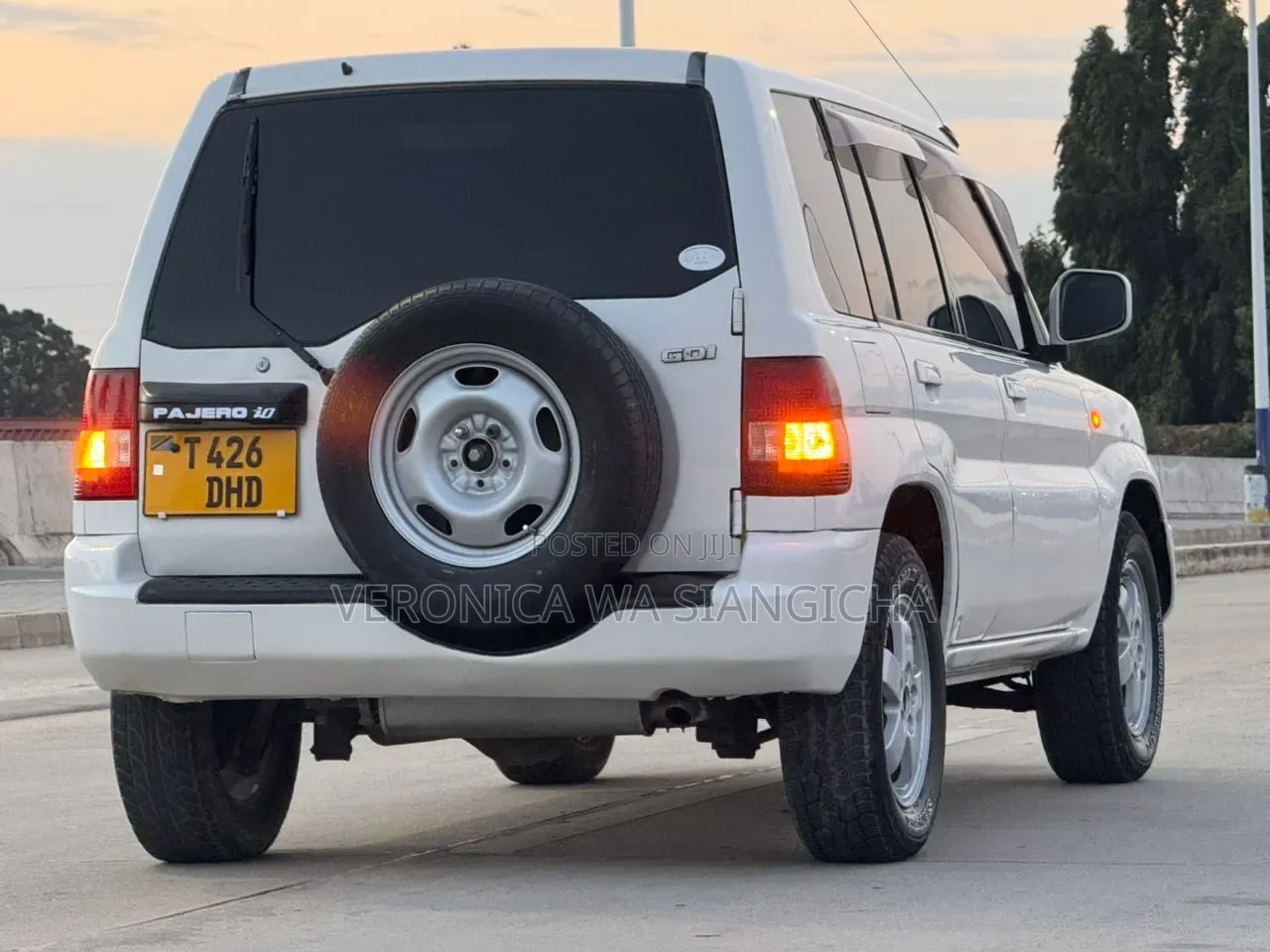 Mitsubishi Pajero 2001 Silver