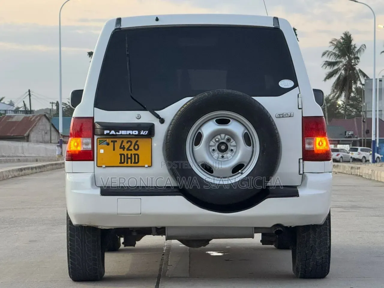 Mitsubishi Pajero 2001 Silver