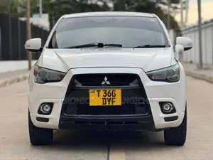 Mitsubishi RVR 2010 White