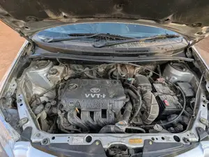 Toyota IST 2004 Silver