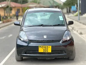 Toyota Passo 2004 Black