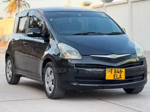 Toyota Ractis 2007