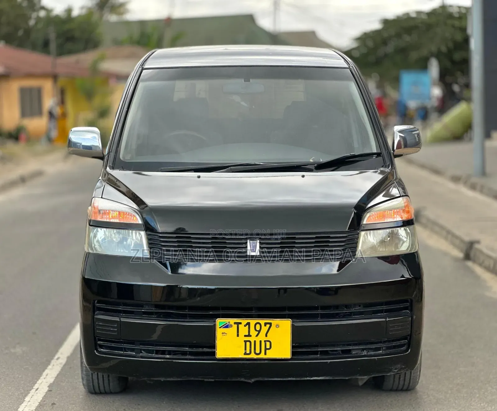 Toyota Noah 2005 Black