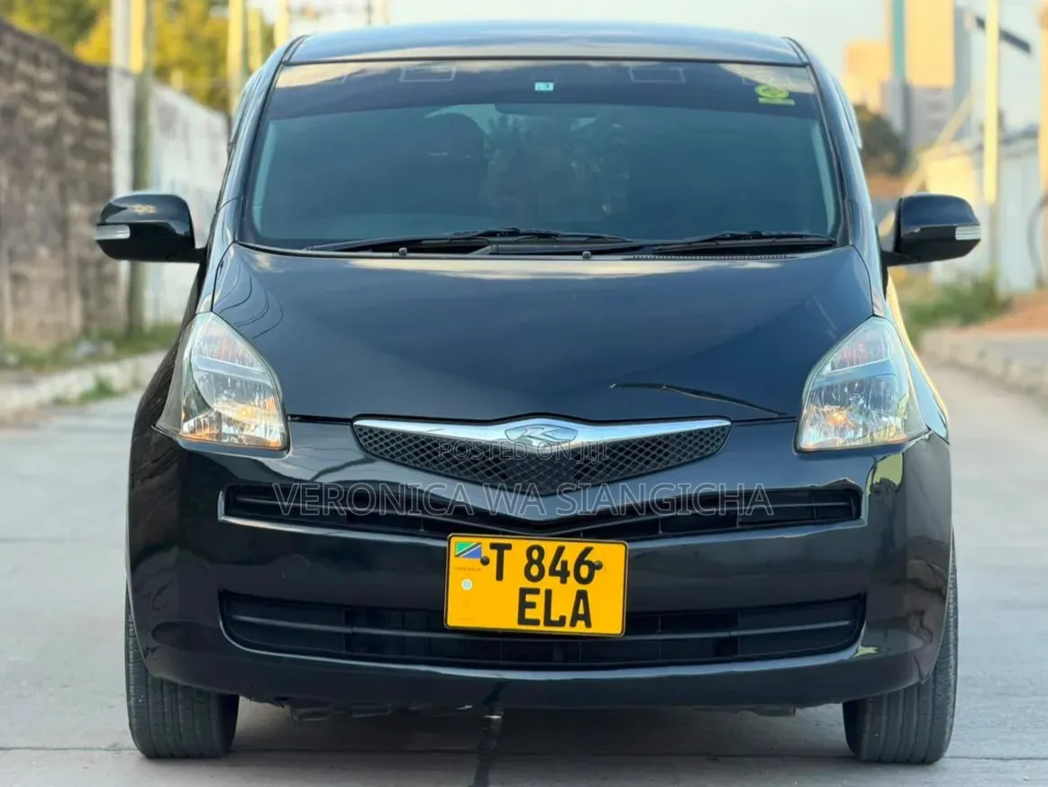 Toyota Ractis 2007