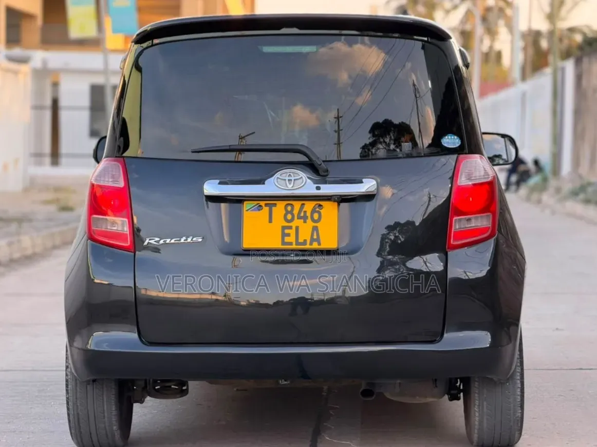 Toyota Ractis 2007