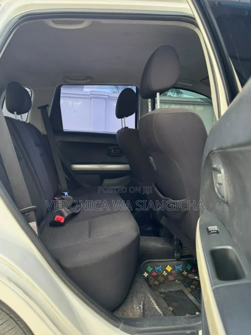 Toyota IST 2005