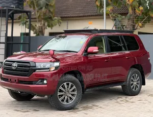 Toyota Land Cruiser 2017 Maroon