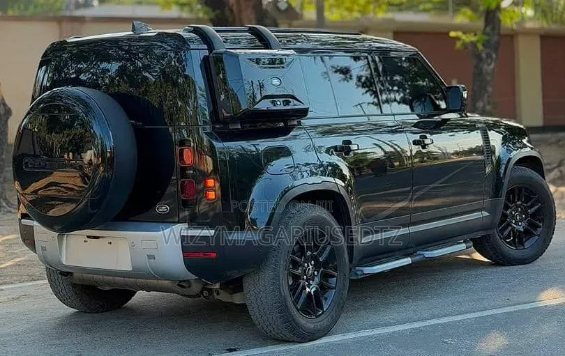 Land Rover Defender 2021 Matt Black