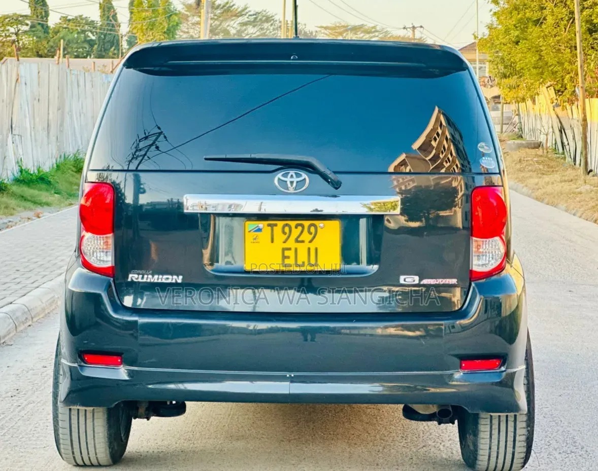 Toyota Corolla Rumion 2009