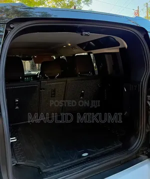 Land Rover Defender 2021 Black