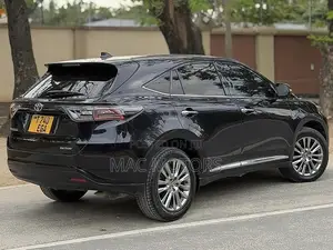Toyota Harrier 2.0 2014 Black