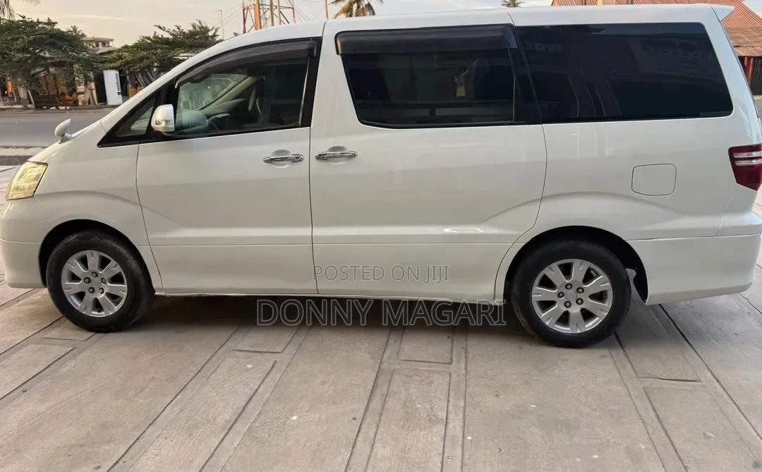 Toyota Alphard 2006 White