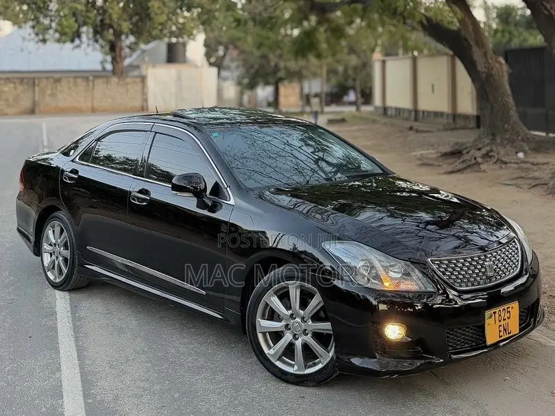 Toyota Crown 2009 Black