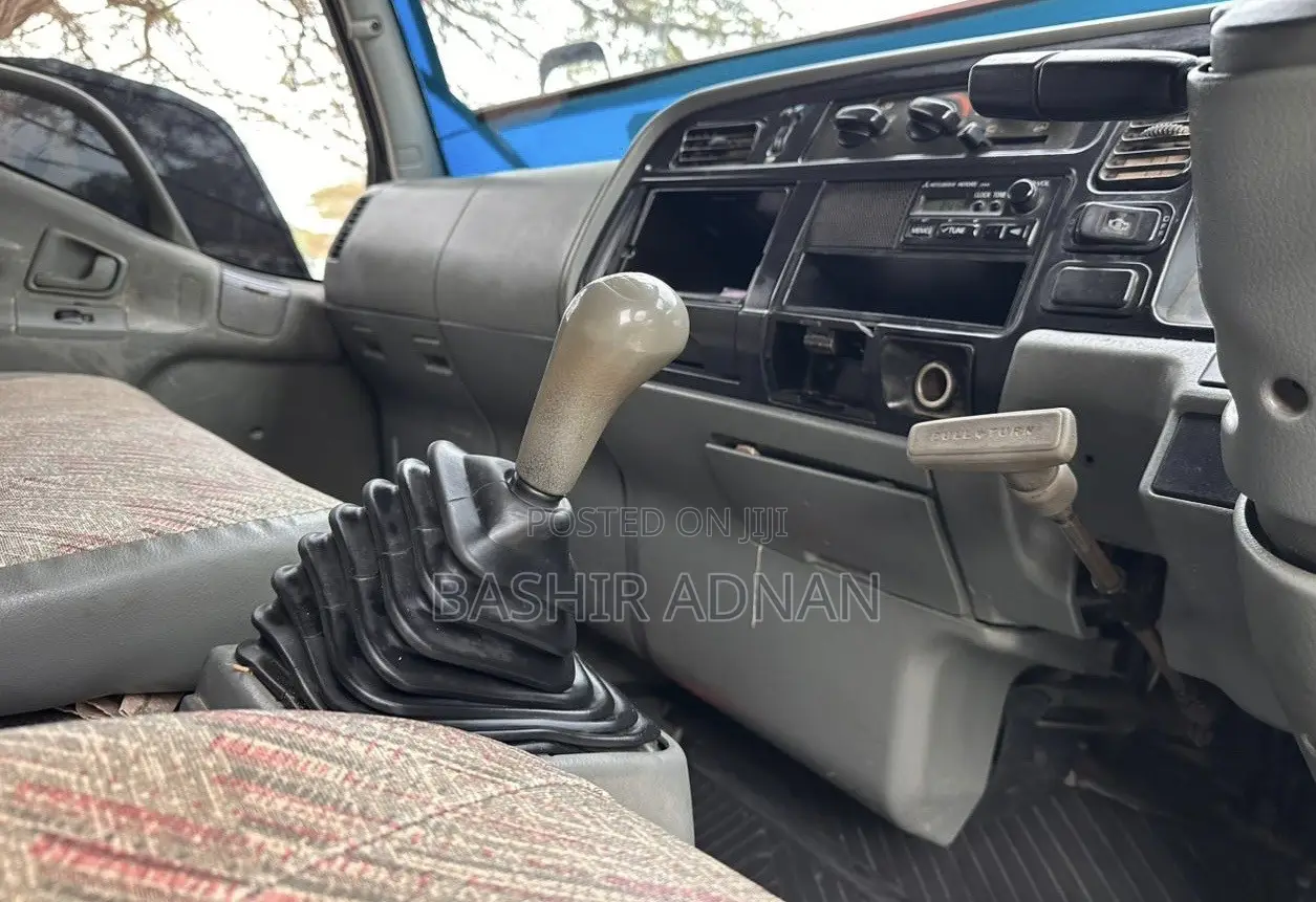 Mitsubishi Canter Boxbody Ndefu Tani 3.5 Study 6 Bawaba 8 Spring Juu.