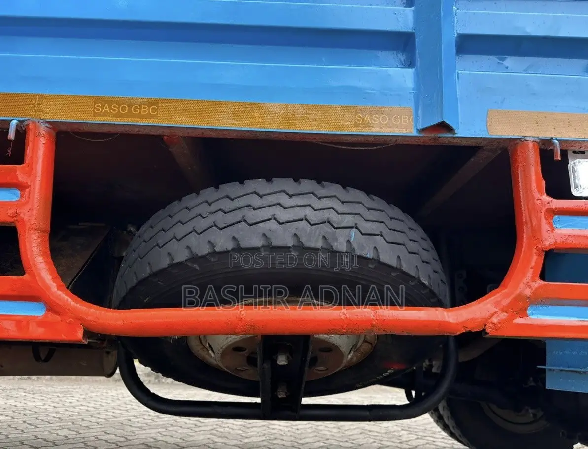 Mitsubishi Canter Boxbody Ndefu Tani 3.5 Study 6 Bawaba 8 Spring Juu.