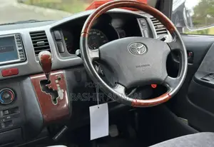 Toyota HiAce 2009 Silver