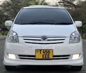 Toyota Corolla Spacio 2004 White