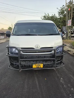 Toyota HiAce 2008 White