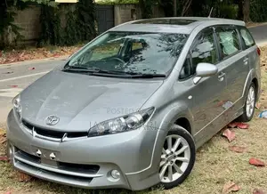 Toyota Wish 2011 Silver