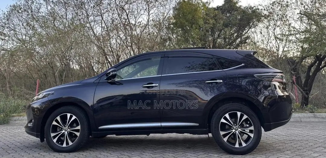Toyota Harrier 2016 Black