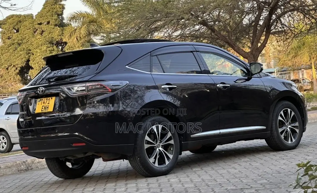 Toyota Harrier 2016 Black