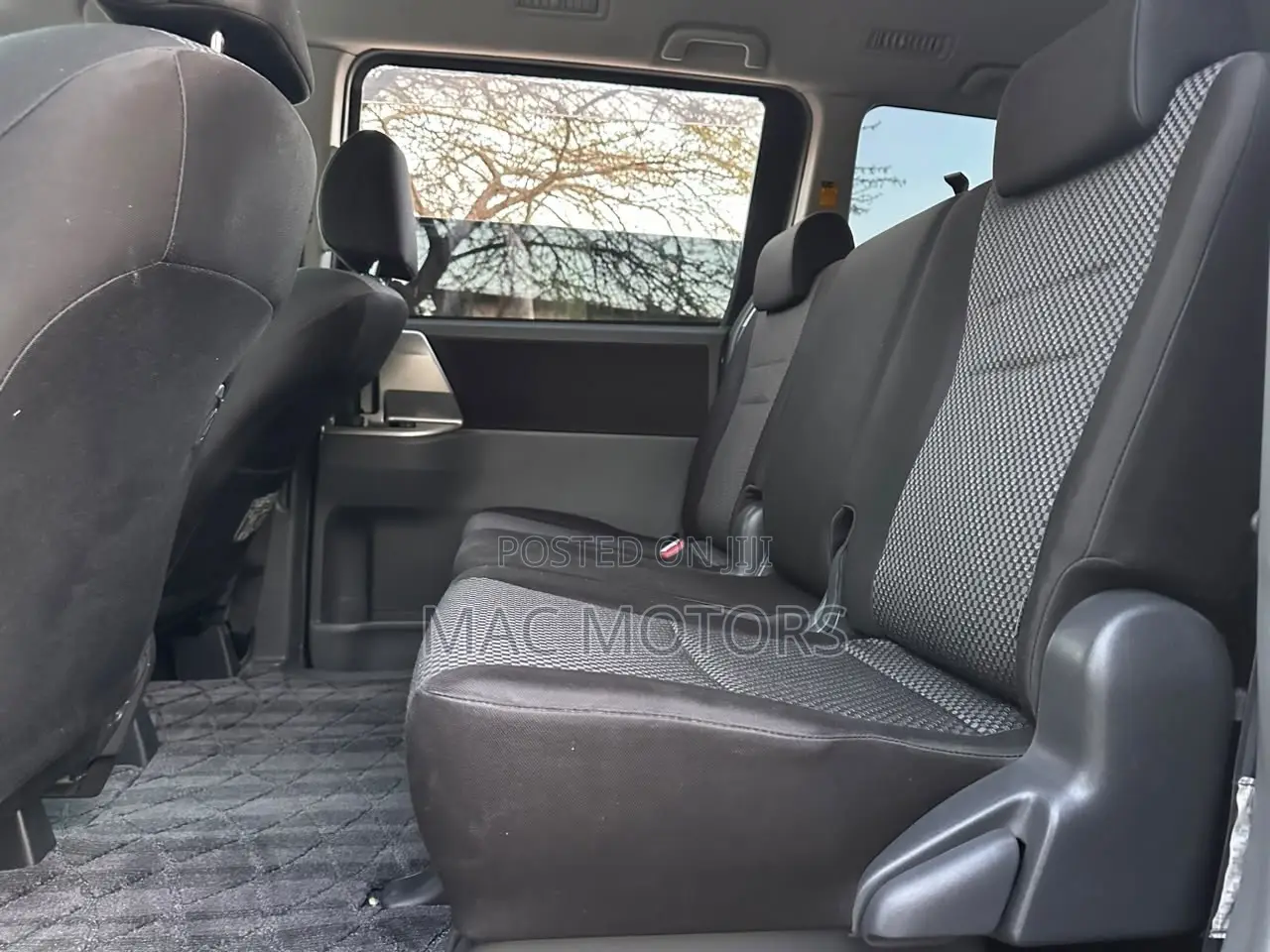 Toyota Noah 2008 Gray