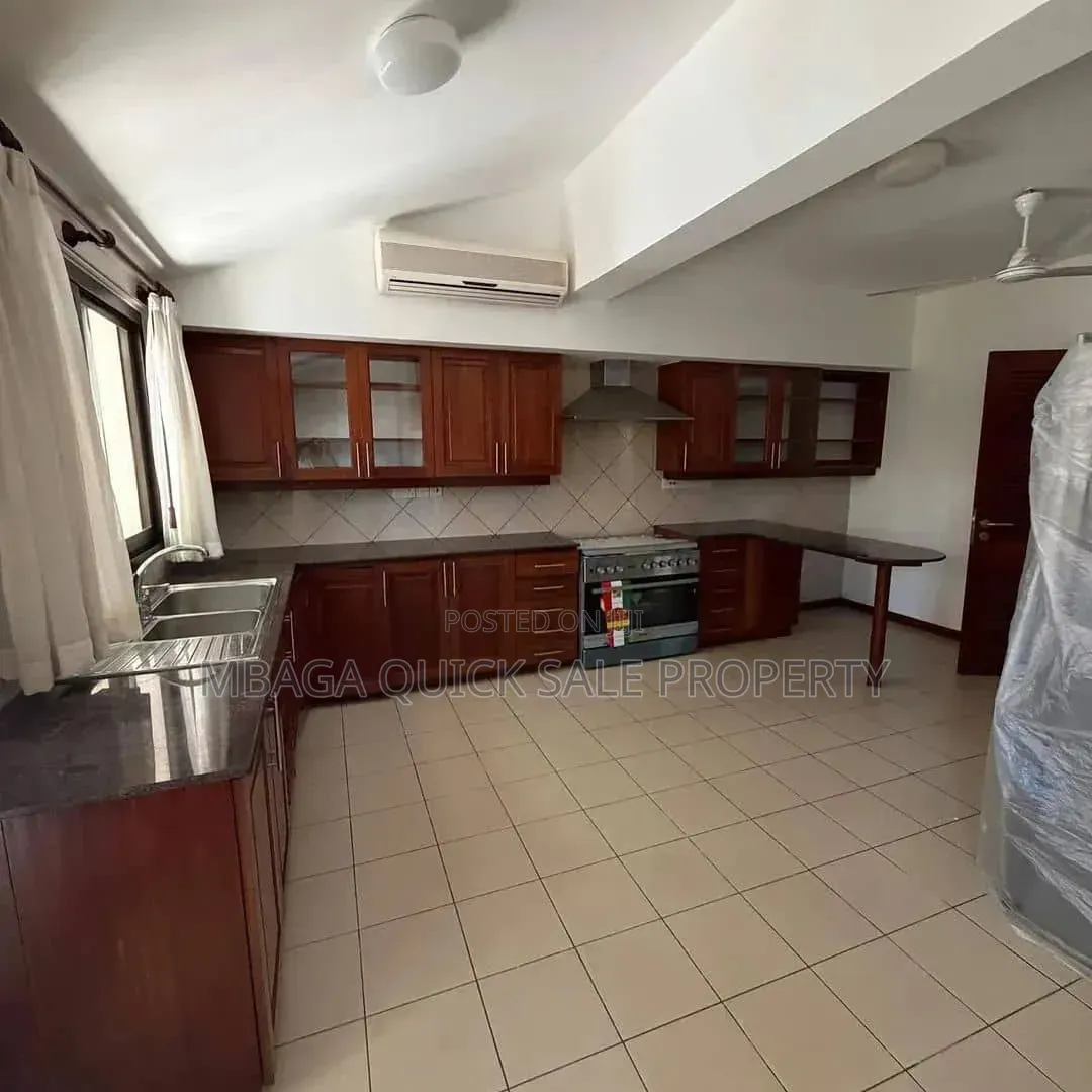 3bdrm House in Masaki for rent
