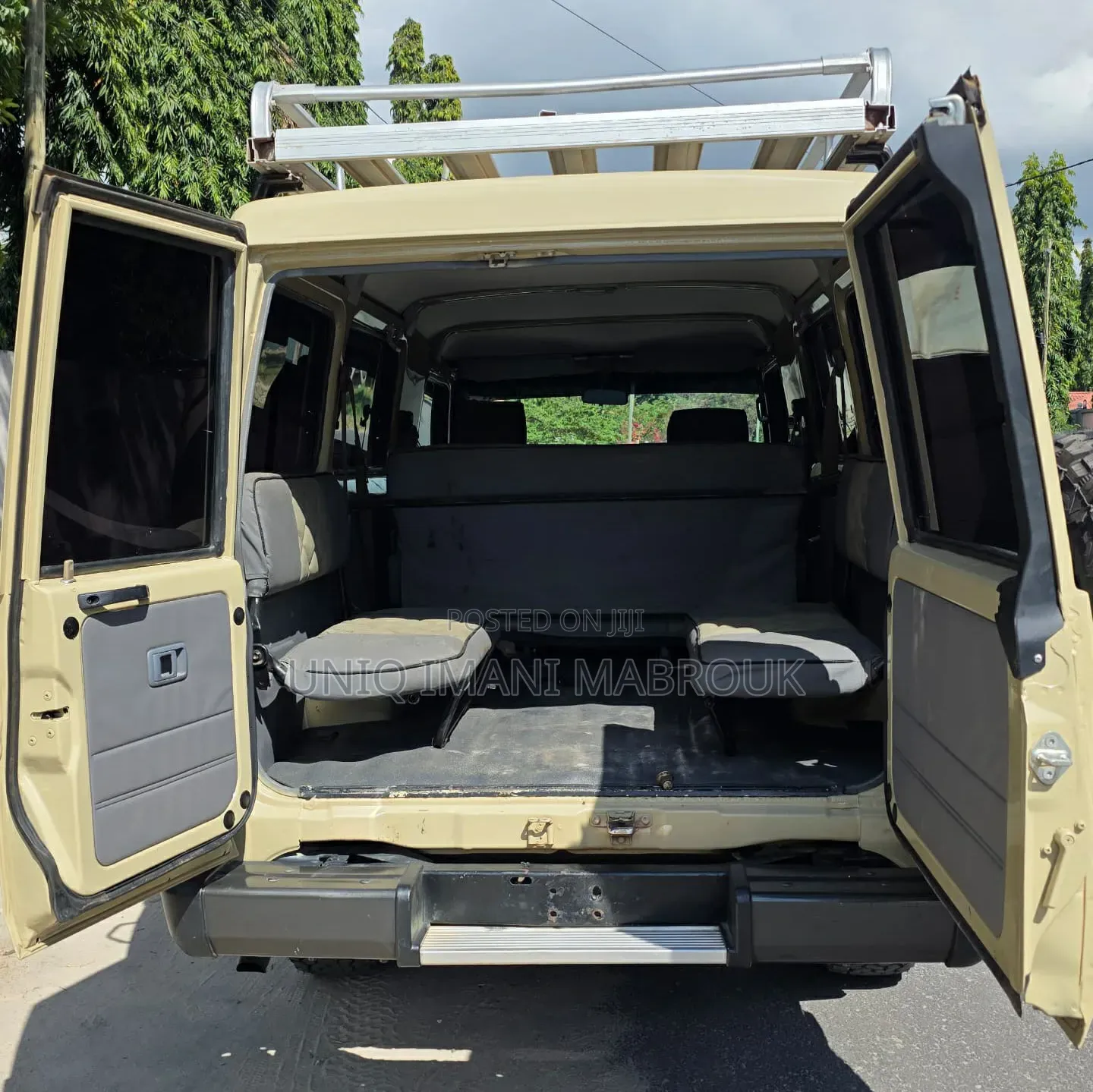 Toyota Land Cruiser 2010 Beige
