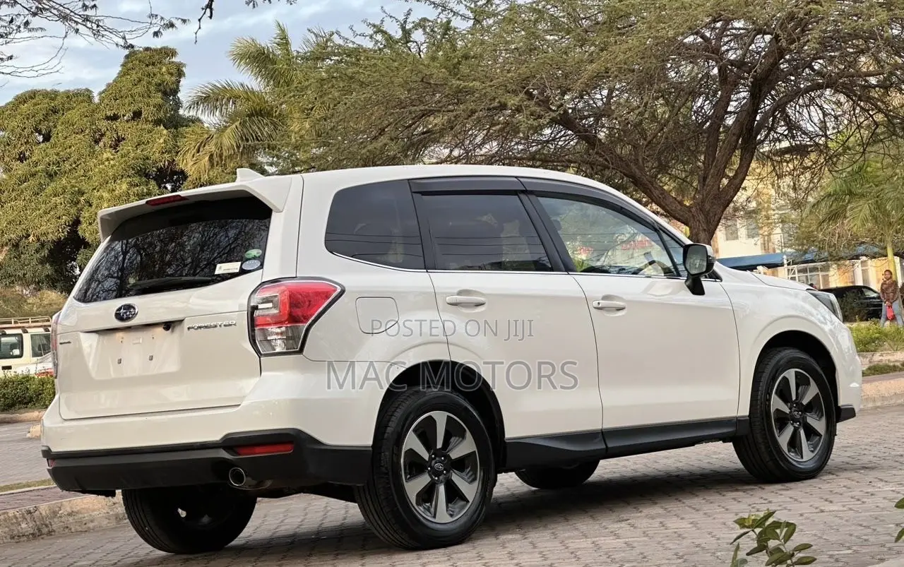 Subaru Forester 2016 White