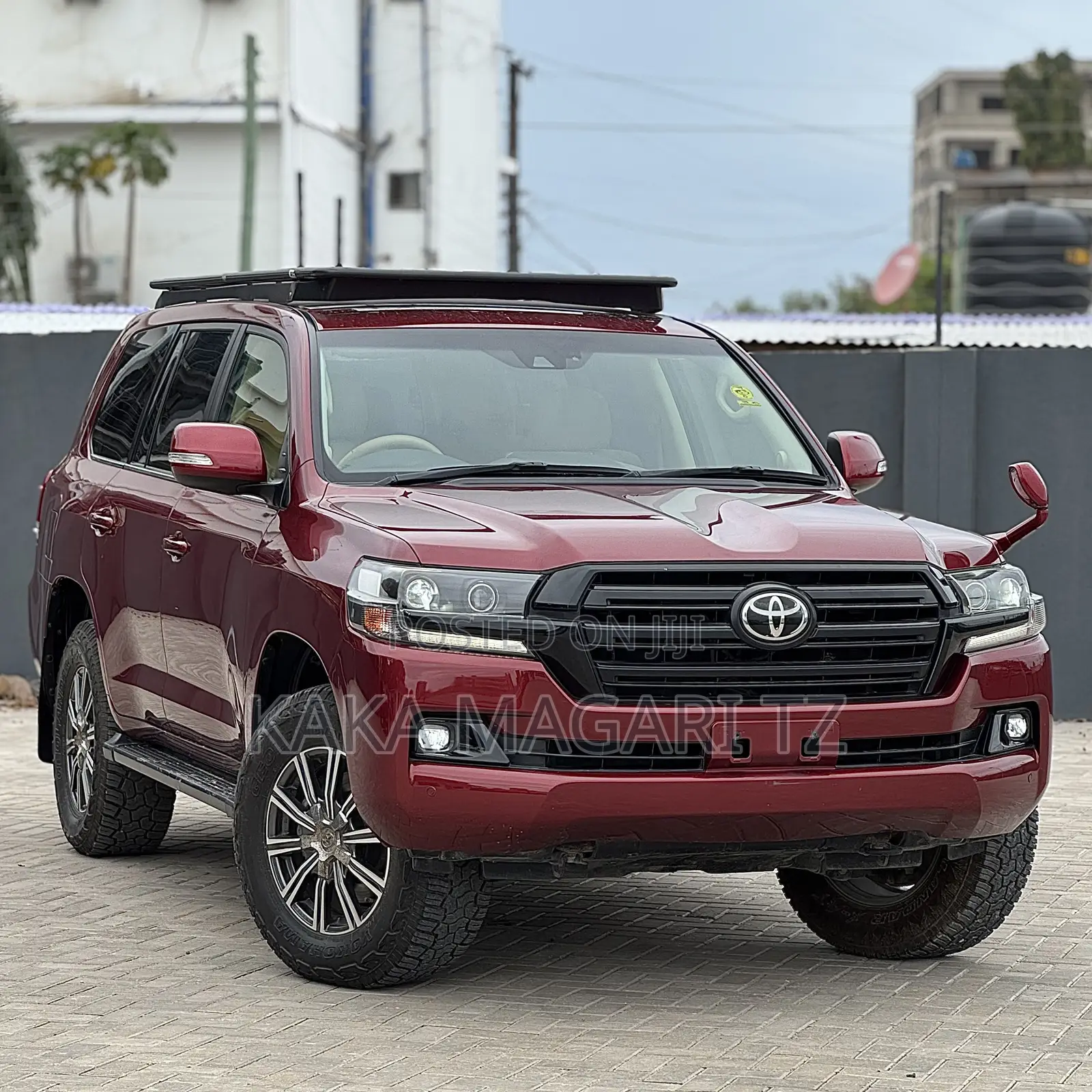 Toyota Land Cruiser 2017 Maroon