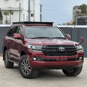 Toyota Land Cruiser 2017 Maroon