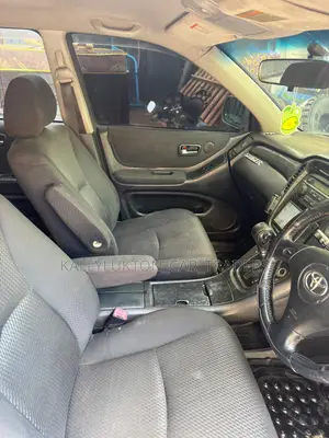 Toyota Kluger 2006 Silver