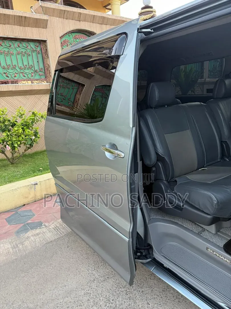 Toyota Alphard 2008 Gray