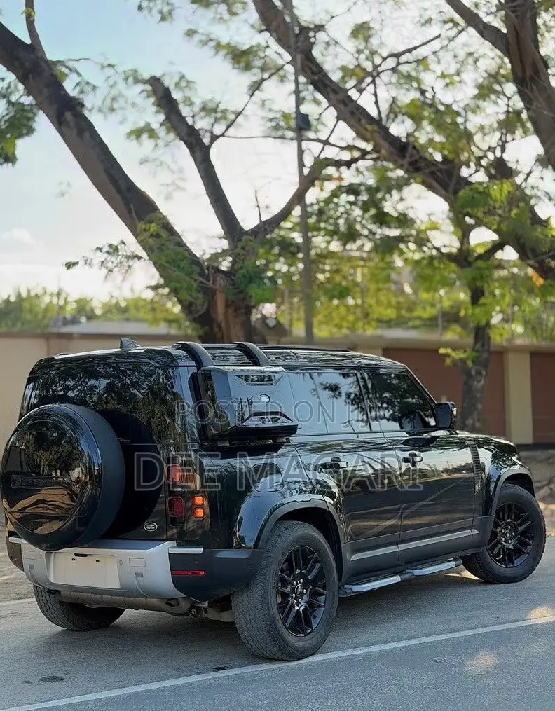 Land Rover Defender 2021 Black