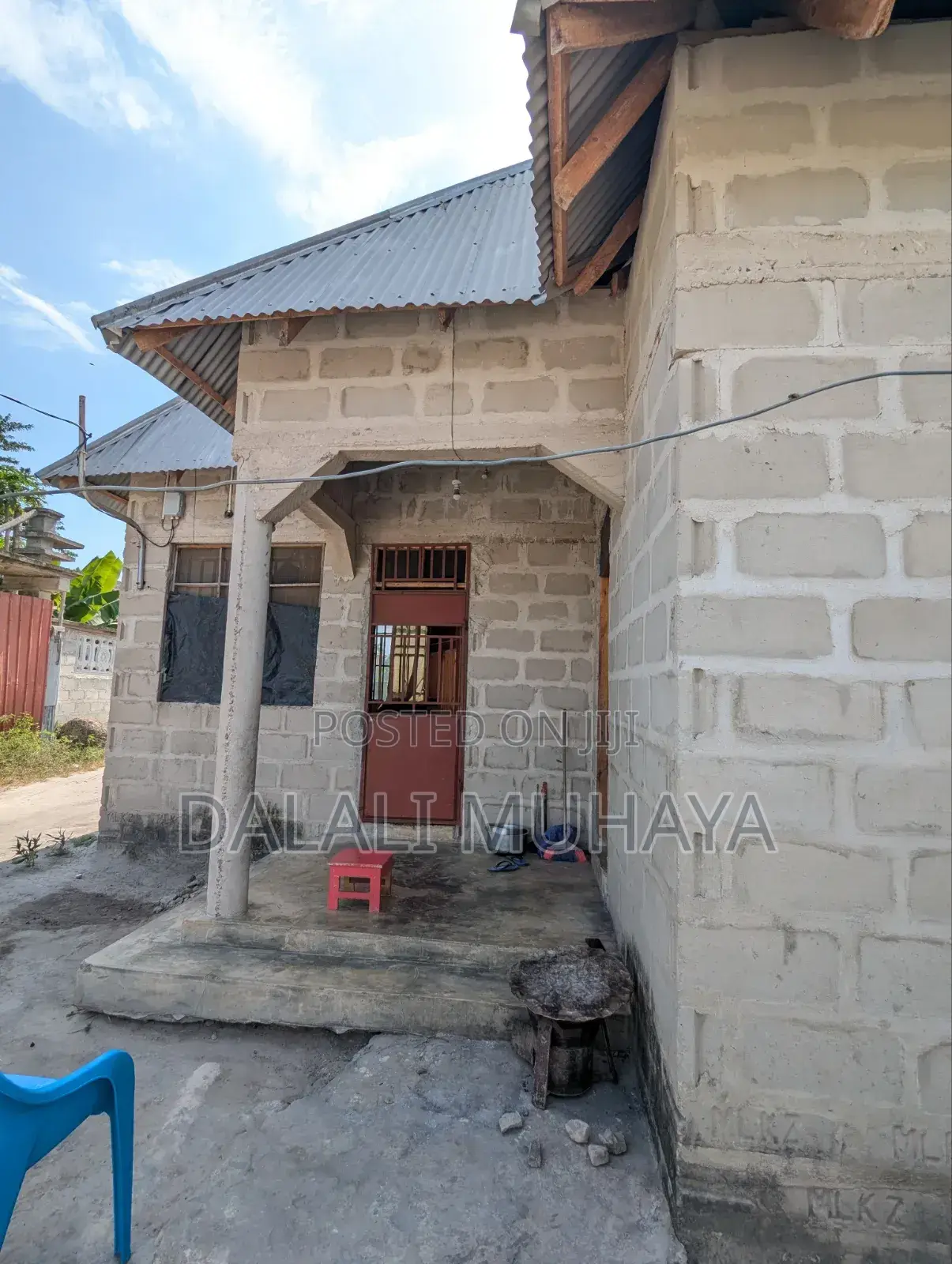 2bdrm House in Kapungu Street, Ukonga for sale